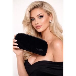 CHANEL Parfums Black Velvet Cosmetic Pouch Zip Bag 3x8” Logo Interior